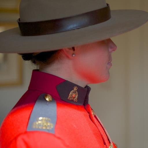 Royal Canadian Mounted Police Recruiter +Serious &Organized crime unit/French/Originally from Montreal(@RCMPONT/@GRCONT) #ODIVrecruiting ALL TWEETS ARE MY OWN