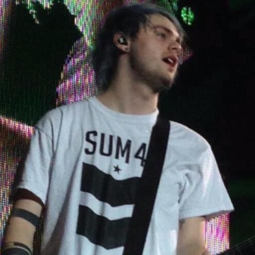 ~5SOS~Sum41~Michael Clifford~Gallavich~Cameron Monaghen~Supernatural~Harry Potter~Daniel Redkliffe~Фандомный шлюх
В тви с 12.03.2016