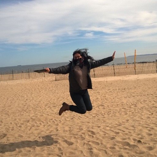 IvonneME23's profile picture. 