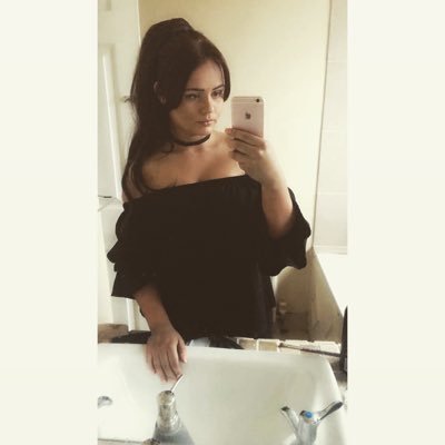 Jessclifford16's profile picture. Instagram- Jessicaclifford snapchat- Jessclifford16