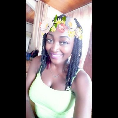 sandra_et_yoya's profile picture. snap:Ta_boubouyette
ig :Mademoiselle_lui
fb: sandra yoya
yabassi ever