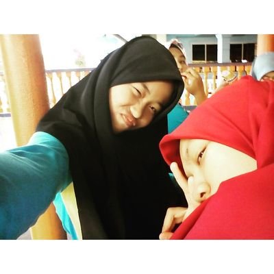 ainapii_'s profile picture. 16's ... toink toink