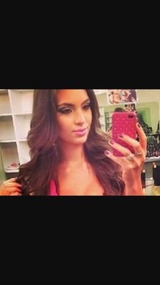 InesIne24507912's profile picture. 