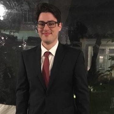 oneiron88's profile picture. Neolaureato in CTF, scrittore, amante dei viaggi