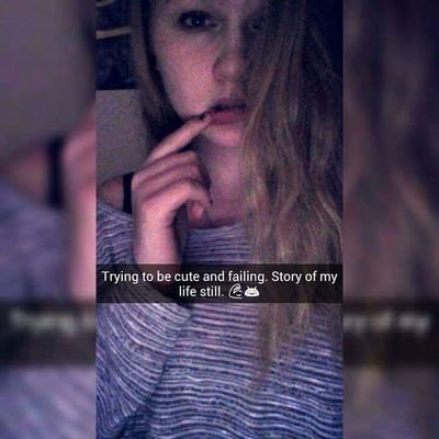 Cause Sømeone Støle,
My Car Radiø,
And nøw I just sit in silence.