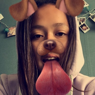 Ericatjeeeee's profile picture. 