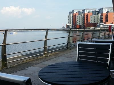 Swansea’s Premier Waterside Live Music Venue Cool Cocktails, & Awesome Live Music