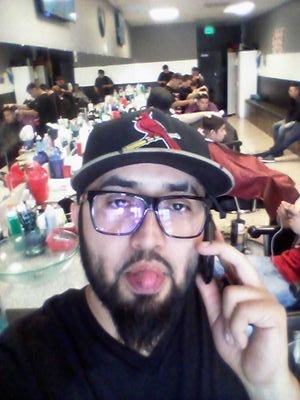 #ElVeterano #TheVet #MasterBarber ig:Dre_Da_Barber77 Fb: Dre Da Barber SC:DreSinatra NOTHING CAN STOP ME IM ALL THE WAY UP!!!