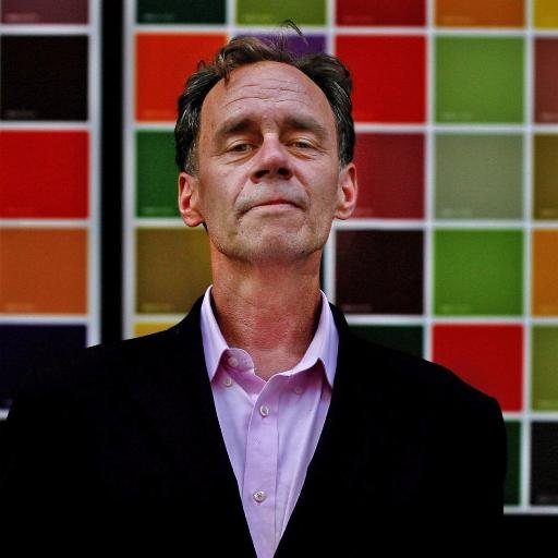 David Carr, Media Equation column, blogs @ Decoder, covers pop culture at NYTimes. Tweets hi-low, news, whatnot. Author: Night of the Gun. http://t.co/fEFnmS7B