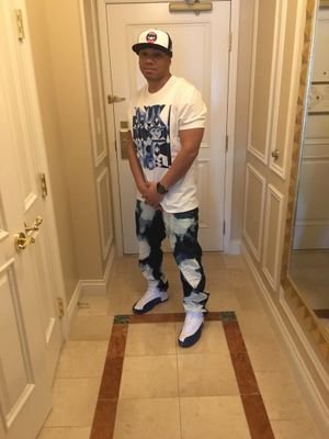 RodwellThomas's profile picture. aspiring actor, writer & sneaker junkie