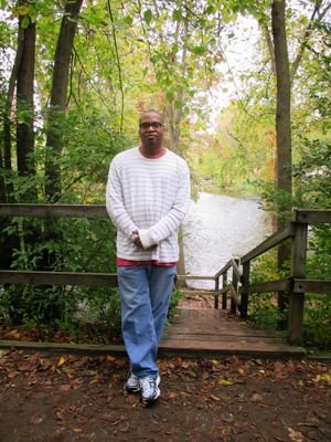 I am a musician with a taste of photography and a bowl of chili, I like it when people laugh at my jokes even with a twisted sense of humor and sensitive.