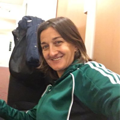 De profesión Policía Local, me gusta ayudar. Soy atleta desde la cuna,  Observer de fútbol para UEFA.