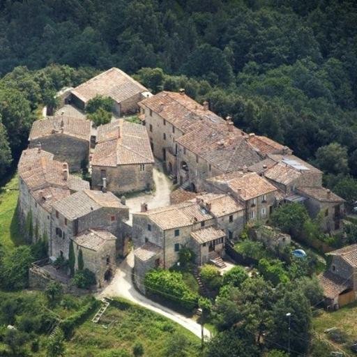 #Holiday apartments in a #Tuscan medieval village in the #Siena surroundings | info@castelloditocchi.com