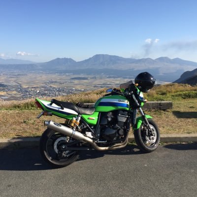 バイク乗ってます