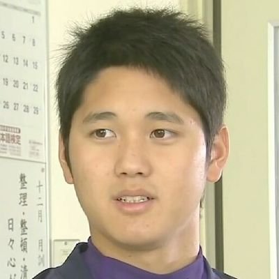 プロ野球ファン歴5年
去年の侍ジャパンがきっかけで日ハムの大谷翔平投手が大好きになりました( *´艸｀)
大谷翔平と西川遥輝応援中
F→#11大谷翔平#7西川遥輝

仲好姉妹→@Hawks35_m9o5mL
相方→@ohtani_11_ @showootani @shouhei_otani

※元ホークスファン