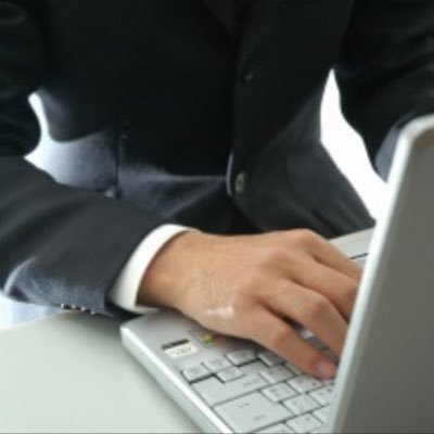 こんにちは!僕は昔、情報商材にお金を使いすぎてしまった経験があります。なので、僕は『完全無料』で稼げる知識を流していきます!全て『完全無料』ですので、ご安心ください!!