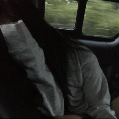 jxstthxxghts's profile picture. ✨