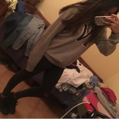 patriperritos3's profile picture. Si te caes te levantas sino me acuesto con tigo❤