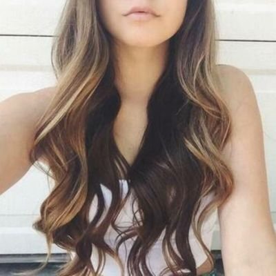 kellyrahadi_'s profile picture. random.