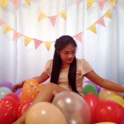 reungkham's profile picture. .  RAINBOW