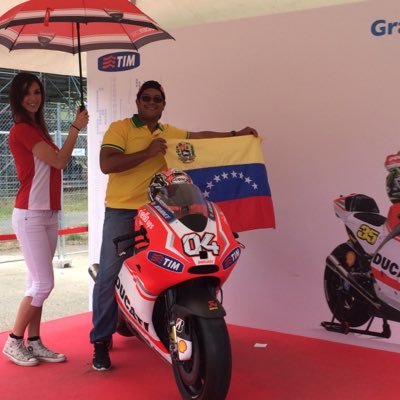 julioquero's profile picture. 