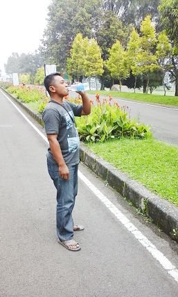 Bahagia itu sederhana. .