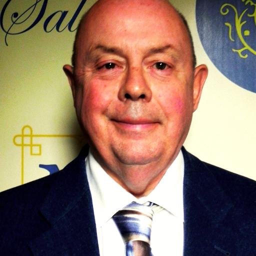 Get smart on the go! Internet shop.
Luxury animated fashion styles
ties, bow ties, scarves, polo shirts, pocket squares, blog