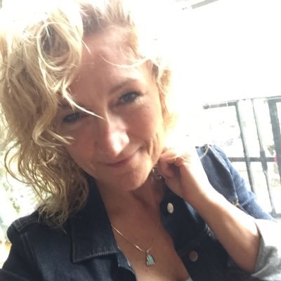 Lifelong Alaskan living in Portland, ad girl, artist, loves the outdoors, friends and family.