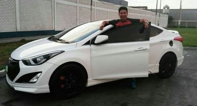 karloslp12345's profile picture. Cuentas de Twitter Oficiales Comedia Deportes Comida y Bebida Programas de Televisión Entretenimiento Noticias Música