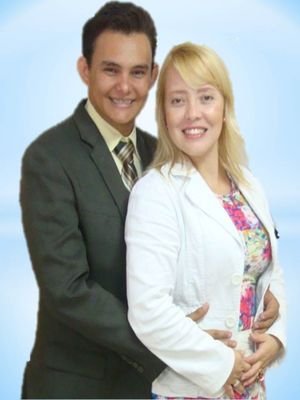 Predicador Evangelista, ministro de la palabra del Señor, Hijo de Dios, amo la musica, adorar es todo en mi vida.