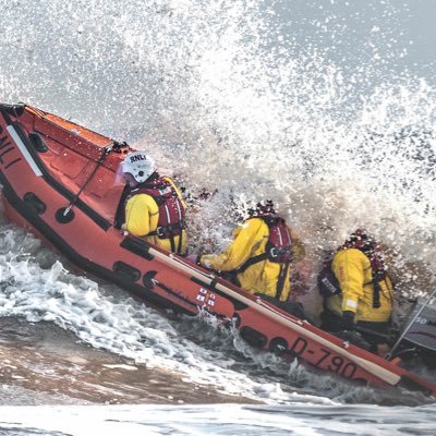Mum to three fabulous boys, Chocolatier, CND nail technician and owner of Jewels nails and RNLI helmsman