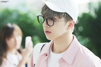 h_codms's profile picture. 잡소리.개인트윗 많아요 맞팔 좋아해요, 들이대 주세요.