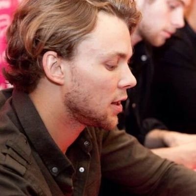 PicsAshton's profile picture. 