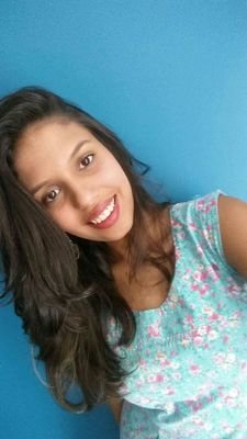 Estudante de direito, apaixonada por viagem, fotografia e cerveja