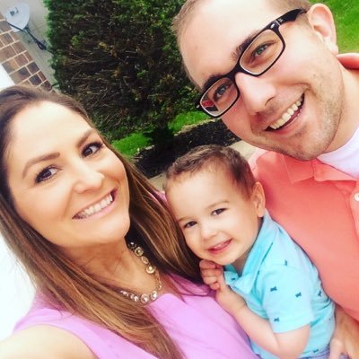 Toddler mom, communications professional, KC proud