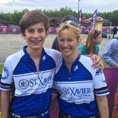 St X High School Tri Team Volunteer, Mother of 4 awesome boys. somewhat of a runner/triathlete😜