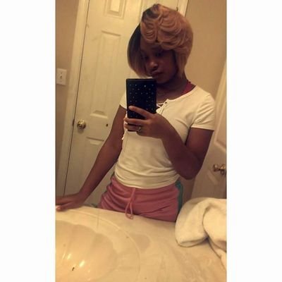SC: Bianca_dawggass✨✨ #RIPThayla 5'4 But Your Girl Look Up To Me❕