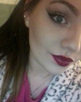 nadinedavies98's profile picture. 