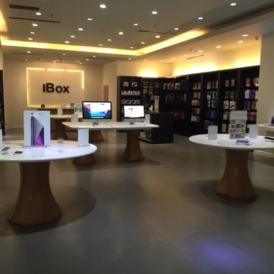 Apple Authorized Reseller , Istana Plaza Bandung (Lt.GF - C1 (022)6001405)