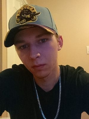 Maniacal705's profile picture. Alysha - 20 #MVNIVCVL 
As it's time to pass it I'm ashing the mind relaxant I'm catching the skyline passing on my side of the whip in my mind I'm asking if ...