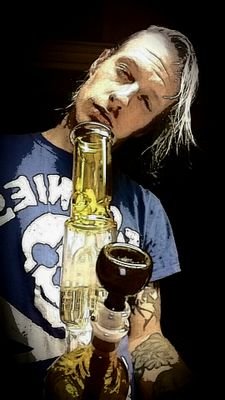 BONG-TOKIN-ALCOHOLIC, NORML SUPPORTER , CAM MODEL SUPPORTER, AN ARTIST
