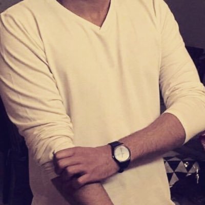 انا صاحب #3alahwa,,  #منير اسوب حياة #Mounier,,#Ahly,,@DrBassemYoussef,,هو عكس Unfollow ايه؟!,,انت اللي قولت Follow مش انا،،تاخد فشار؟؟