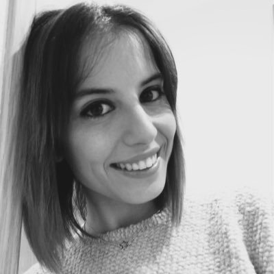 ElenaEM's profile picture. Amante de los animales, los libros, las series y el marketing!!!