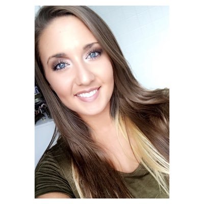 anna_esposito95's profile picture. Los Angeles.