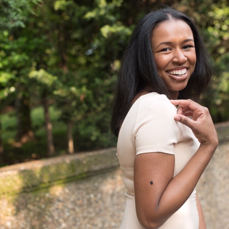 Midwest girl, #HowardU grad, communications professional, former #CNNer, lover of all things girly and Pinterest.