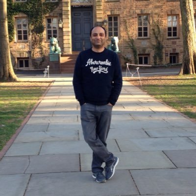 a normal liberal Indian of the right type - NIT/IIM - love Cricket - write poetry sometimes - follow politics and have an opinion - Kashmiri Hindu in exile