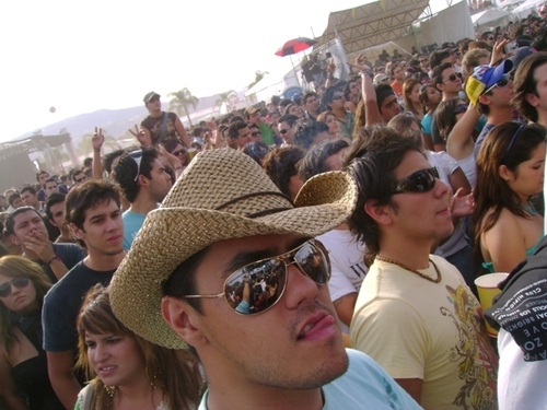 cesarronquillo's profile picture. A darle duro a la vida, Solo se vive un vez!!!!