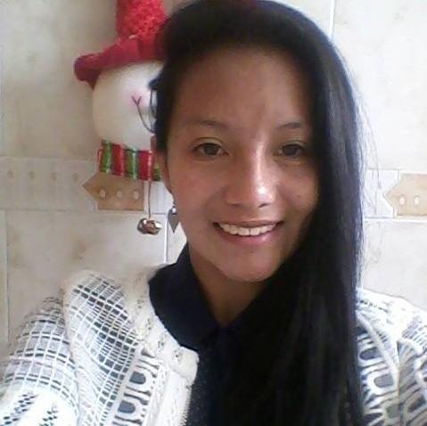 Daniela1996xd's profile picture. Dicen que los libros son faros erigidos en el mar del tiempo y que la lectura es una conversación con los hombres más ilustres de los siglos pasados (Descartes)