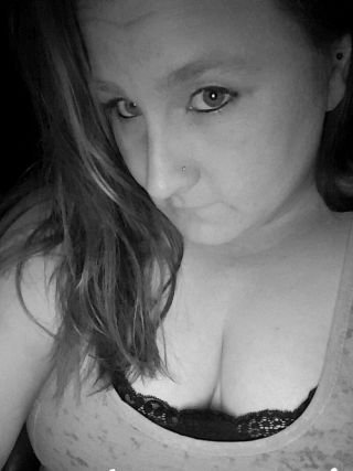 AmberIowagirl66's profile picture. Mother,photographer, Music lover, fishing lover,football watching. all in all great person. follow if u want...