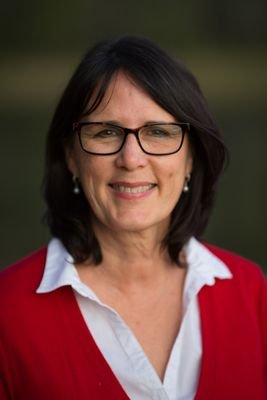 LizJS's profile picture. Secondary school Teacher-Librarian, history and geography teacher. Editor at large.